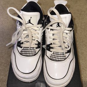 Kids NIKE Air Jordan 4 retro SE (PS). Size 1y